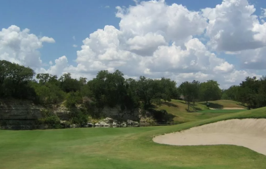 This lot is a golf lovers dream come true! Golf Resort with access to Lake Whitney!